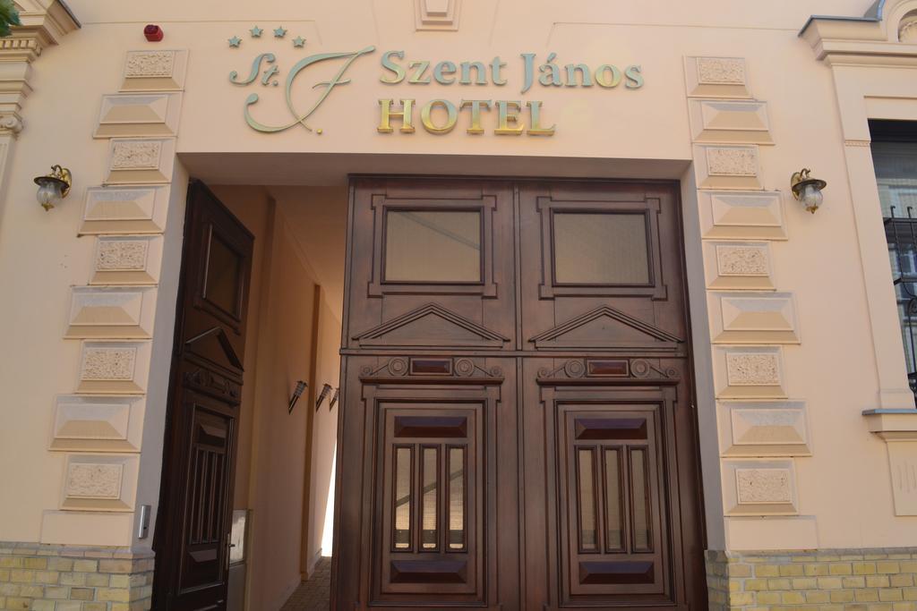 Szent Janos Hotel Сегед Экстерьер фото